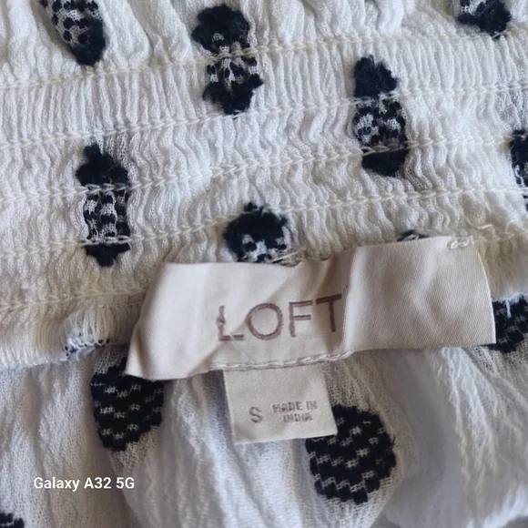 LOFT Women Size S Black and White Patterned Blouse - Picture 2 of 13